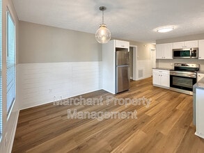 300 Honour St in Greenville, SC - Building Photo - Building Photo