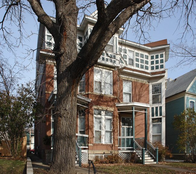 409 Ashland Ave in St. Paul, MN - Building Photo - Building Photo