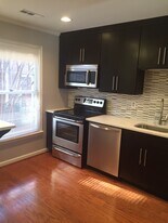 1114 N Taylor St, Unit B in Arlington, VA - Building Photo