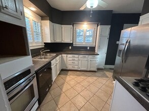 2042 Elm St in Quincy, IL - Building Photo - Building Photo