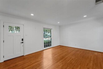 6421 Kenwood Ave in Dallas, TX - Building Photo - Building Photo