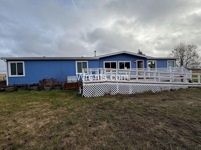 26808 W Tucker Prairie Rd in Cheney, WA - Building Photo - Building Photo