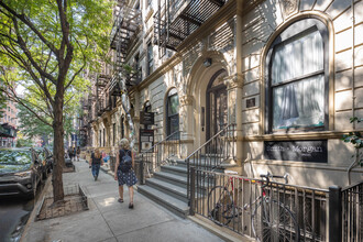 205 W 80th St in New York, NY - Foto de edificio - Building Photo