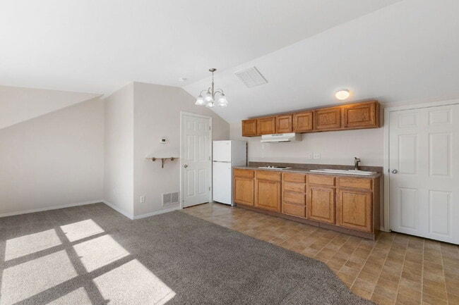 2284 St Paul Dr in Colorado Springs, CO - Building Photo - Building Photo