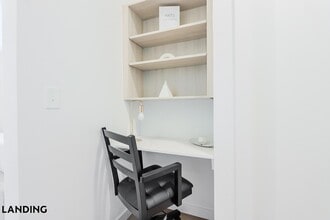 2623 Keene St, Unit 415 in Houston, TX - Building Photo - Building Photo