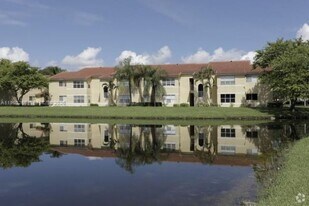 565 Vista Isles Dr, Unit 20 in Plantation, FL - Building Photo