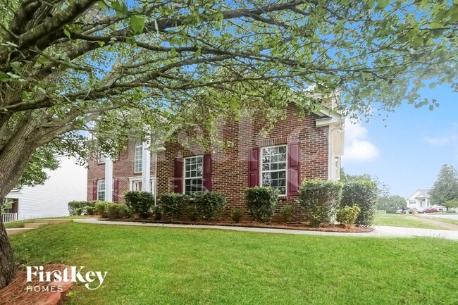 9427 Golden Pond Dr in Charlotte, NC - Building Photo - Building Photo