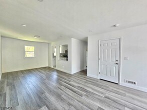 317 Trotting Rd in Union, NJ - Building Photo - Building Photo