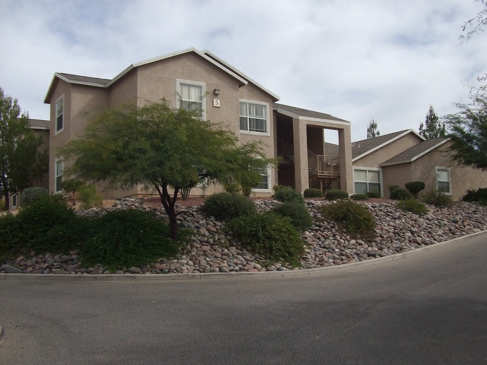 Casa Bonita in Nogales, AZ - Building Photo