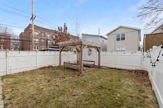 47 N 7th St, Unit GD in Newark, NJ - Foto de edificio - Building Photo