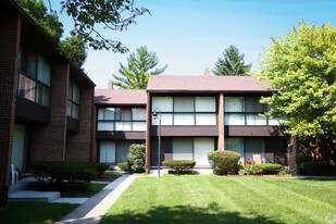 Fairlane East Apartments