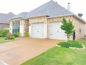 16616 Amistad Ave in Prosper, TX - Foto de edificio - Building Photo
