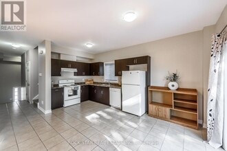 81 Wellington St N in Thorold, ON - Building Photo - Building Photo