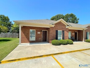 468 Wade Rd in Owens Cross Roads, AL - Building Photo - Building Photo