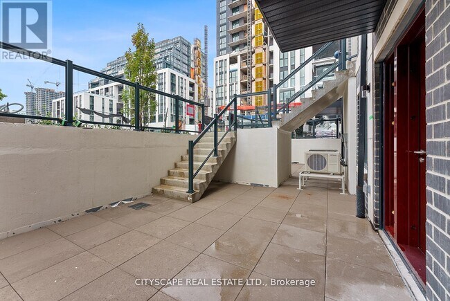 3423 Sheppard Ave E in Toronto, ON - Building Photo - Building Photo