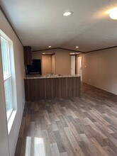 992 Evergreen Dr in Galivants Ferry, SC - Foto de edificio - Building Photo