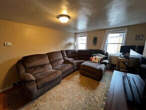 23 Enon Wy in Pittsburgh, PA - Building Photo - Building Photo