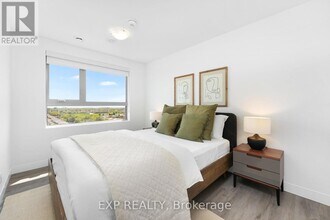 100 Manett Crescent in Brampton, ON - Building Photo - Building Photo