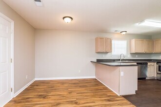 7335 Red Maple Dr in Olive Branch, MS - Building Photo - Building Photo