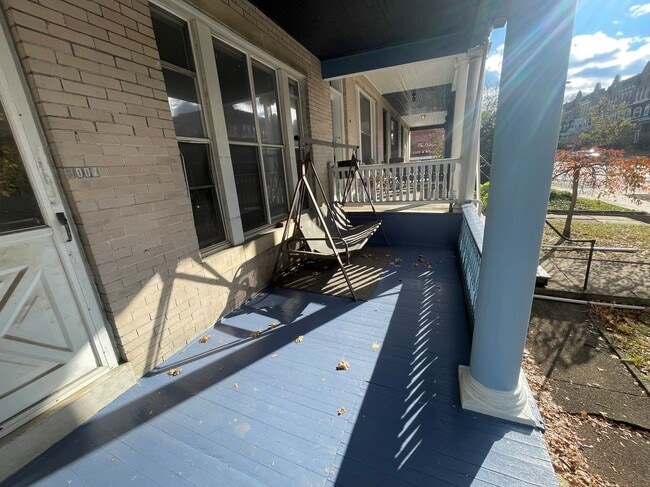 3007 N Calvert St in Baltimore, MD - Building Photo - Building Photo