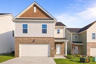 105 Lambert Fld in Nicholasville, KY - Building Photo