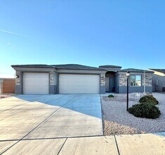2992 E Casa Linda in Kingman, AZ - Building Photo - Building Photo