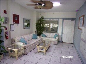 18325 Gulf Blvd in Redington Shores, FL - Building Photo - Building Photo