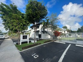 1821 Thomas St in Hollywood, FL - Building Photo