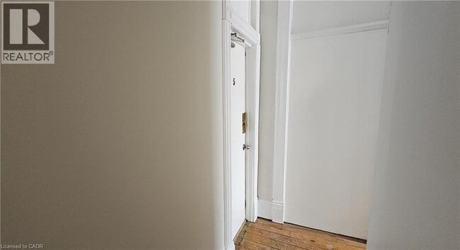 130 Brown St in Cambridge, ON - Building Photo - Building Photo