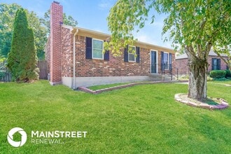 5911 Carmelwood Cir in Louisville, KY - Building Photo - Building Photo
