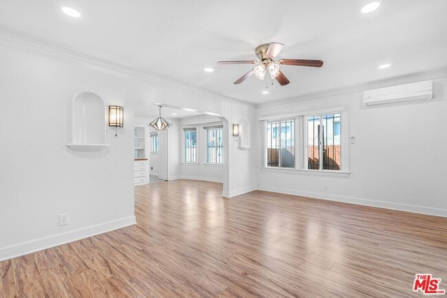 123 N Reno St in Los Angeles, CA - Building Photo - Building Photo