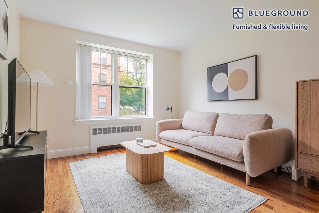 264 Harvard St in Cambridge, MA - Foto de edificio