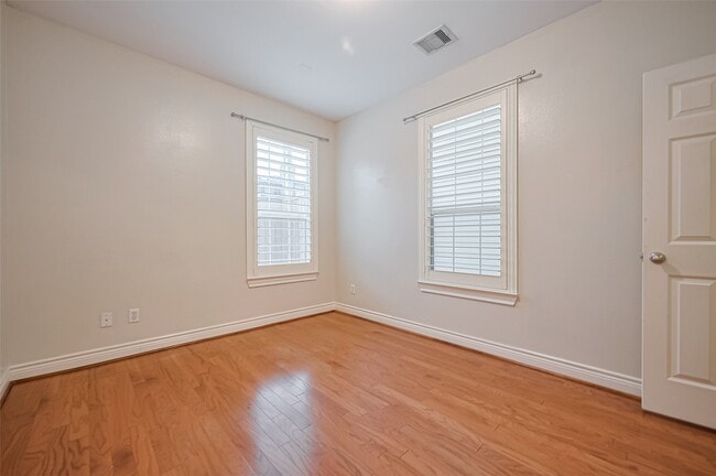 property at 2624 Starboard Point Dr