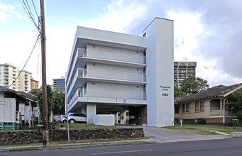 Pensacola Vista in Honolulu, HI - Building Photo - Building Photo