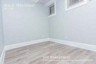 2834 E 78th St in Chicago, IL - Building Photo - Building Photo