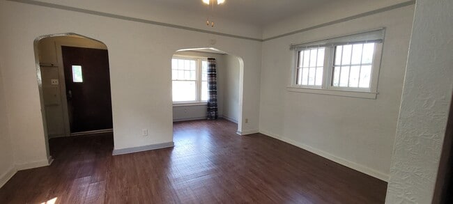 1014 Birchmont Dr NE in Bemidji, MN - Building Photo - Building Photo