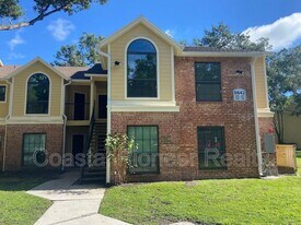 8642 Mallard Reserve Dr in Tampa, FL - Building Photo
