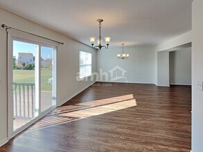 69 Sandburg Dr in Lithopolis, OH - Foto de edificio - Building Photo