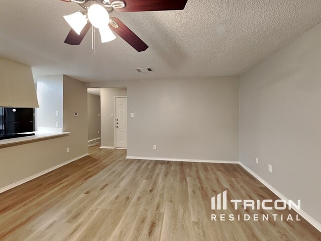 5915 Myers Rd in Arlington, TX - Building Photo - Building Photo