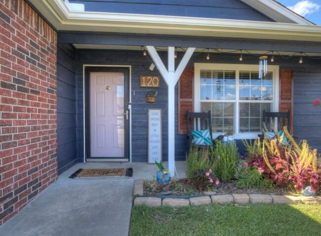 120 Newman Cir in Kiefer, OK - Building Photo - Building Photo