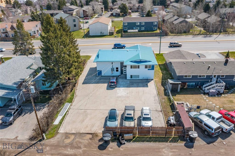 215 S 19th Ave in Bozeman, MT - Building Photo