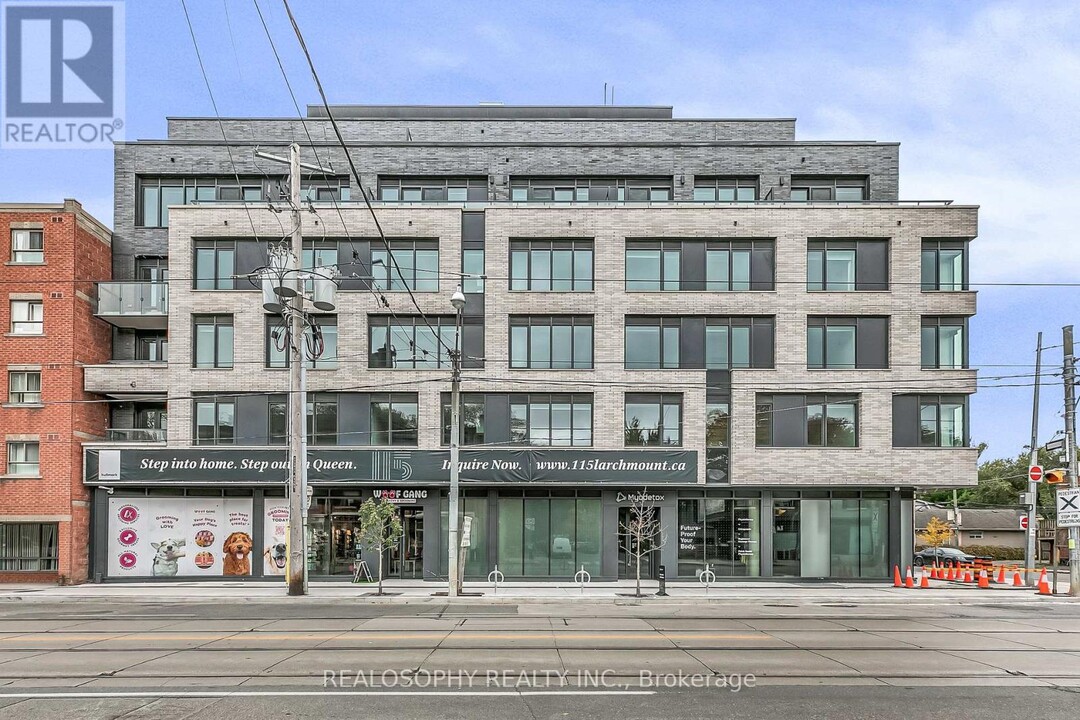 115-115 Larchmount Ave in Toronto, ON - Building Photo