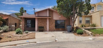 6716 Ridge Top Dr in El Paso, TX - Building Photo