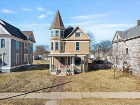 1517 9th Ave in Rock Island, IL - Building Photo