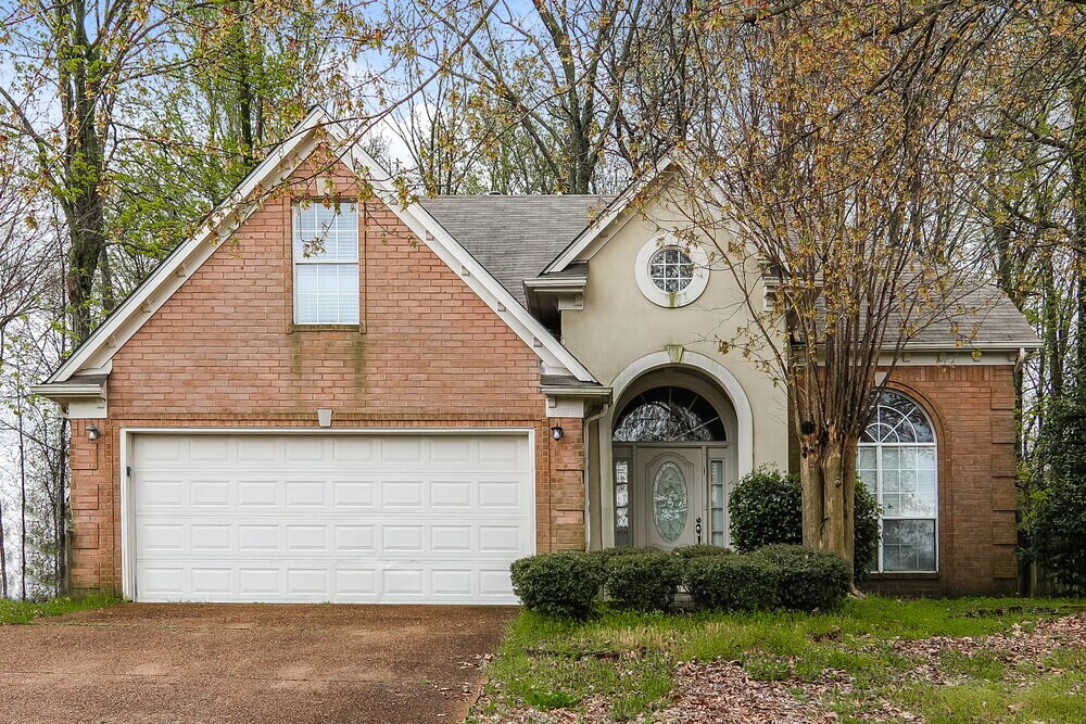 8421 Trinity Rd in Memphis, TN - Foto de edificio