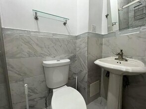 45 Eldert St in Brooklyn, NY - Building Photo - Building Photo