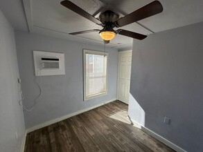 311 Bristol Ave in San Antonio, TX - Building Photo - Interior Photo