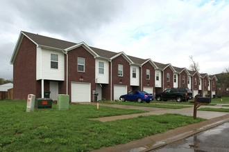 Highland Meadows Townhomes in Shepherdsville, KY - Building Photo - Building Photo