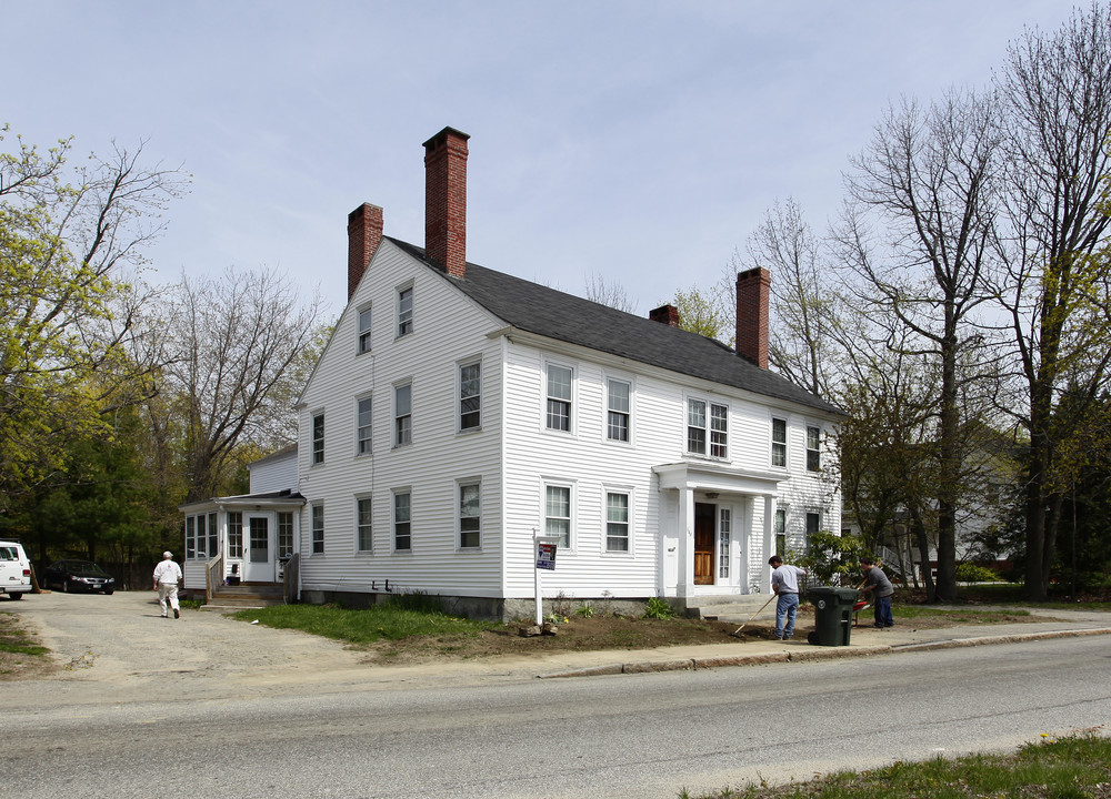 146 Elm St in Saco, ME - Building Photo