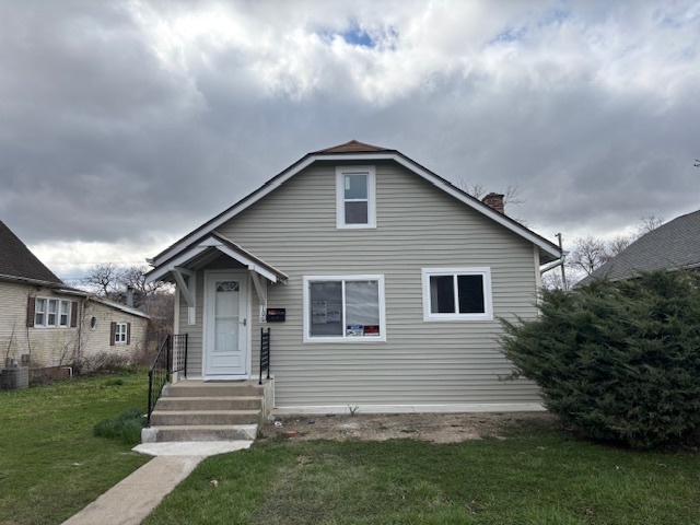 106 N Wabash Ave in Glenwood, IL - Building Photo